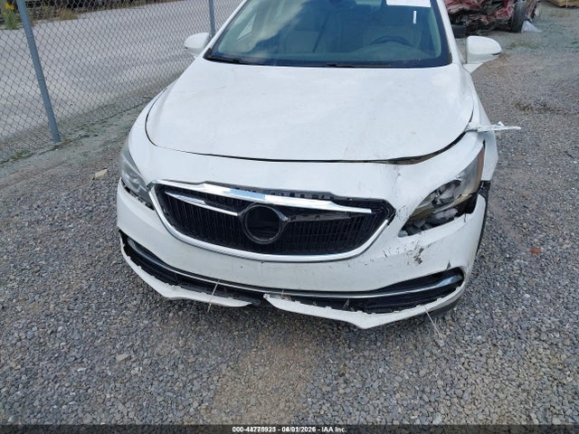 1G4ZP5SS7HU207189 Buick Lacrosse Essence