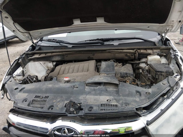 2016 Toyota Highlander Xle V6 მანქანა იყიდება აუქციონზე, vin: 5TDJKRFH7GS332783, აუქციონის ნომერი: 44775932