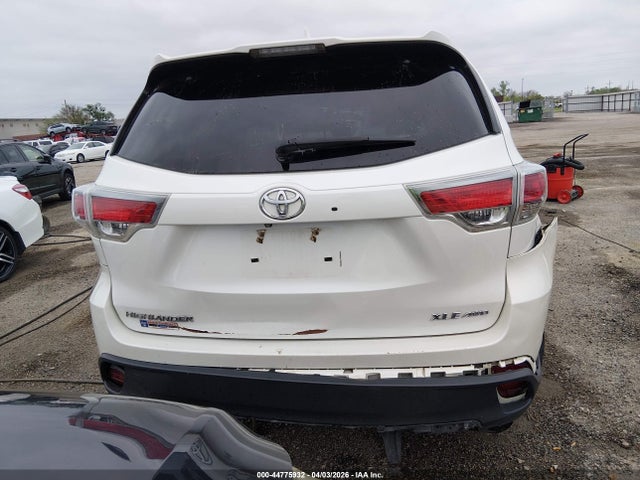 2016 Toyota Highlander Xle V6 მანქანა იყიდება აუქციონზე, vin: 5TDJKRFH7GS332783, აუქციონის ნომერი: 44775932
