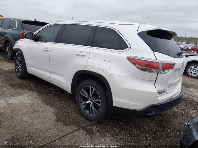 2016 Toyota Highlander Xle V6 მანქანა იყიდება აუქციონზე, vin: 5TDJKRFH7GS332783, აუქციონის ნომერი: 44775932