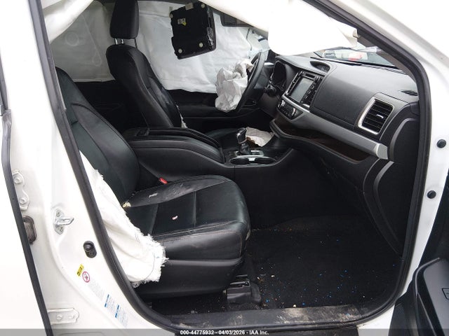 2016 Toyota Highlander Xle V6 მანქანა იყიდება აუქციონზე, vin: 5TDJKRFH7GS332783, აუქციონის ნომერი: 44775932