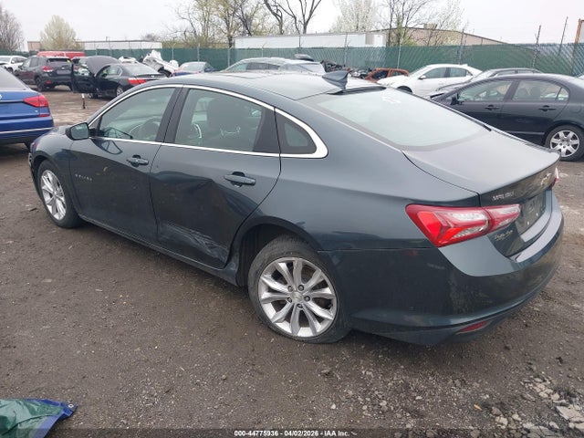 1G1ZD5ST7MF002159 Chevrolet Malibu Fwd Lt
