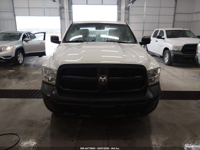 1C6RR7KG4HS766093 RAM 1500 Tradesman 4x4 5&#039;7 Box
