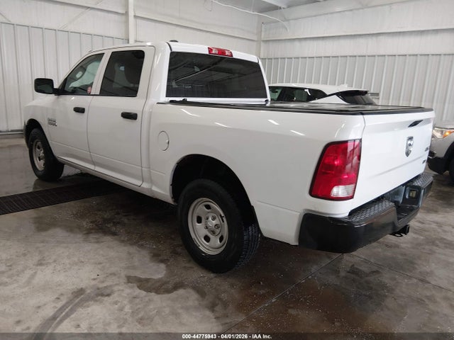 2017 RAM 1500 1C6RR7KG4HS766093 Photo 2