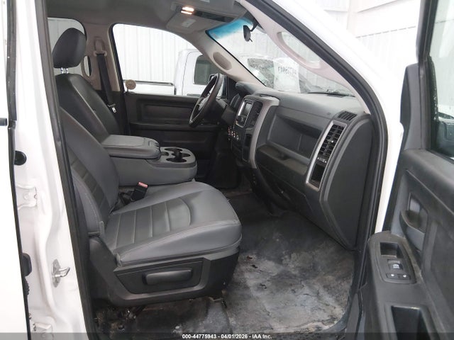 2017 RAM 1500 1C6RR7KG4HS766093 Photo 4