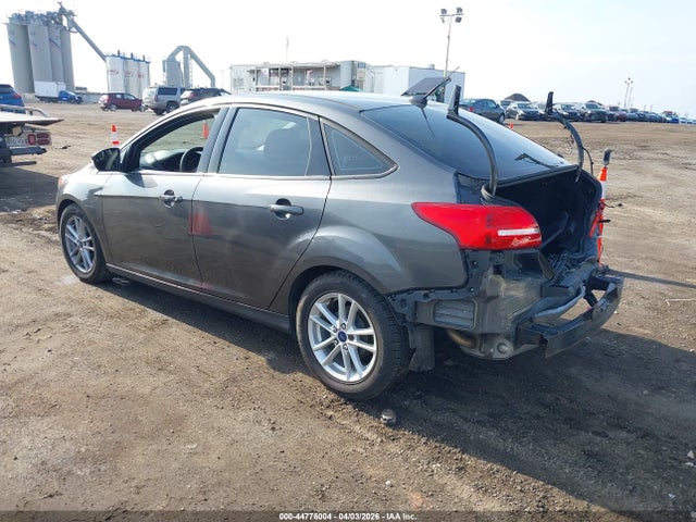44776004 :رقم المزاد ، 1FADP3F2XFL213672 vin ، 2015 Ford Focus Se مزاد بيع