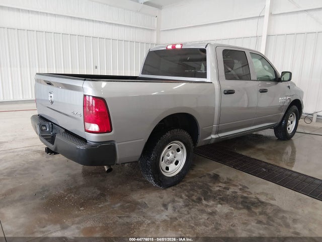 3C6RR7KT1LG253798 RAM 1500 Classic Tradesman 4x4 5&#039;7 Box
