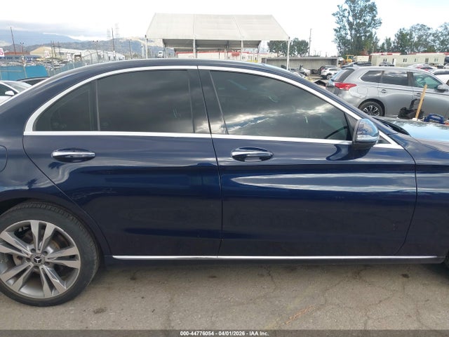 Продаж на аукціоні авто 2018 Mercedes-benz C 300 4matic, vin: 55SWF4KB7JU239898, номер лоту: 44776054