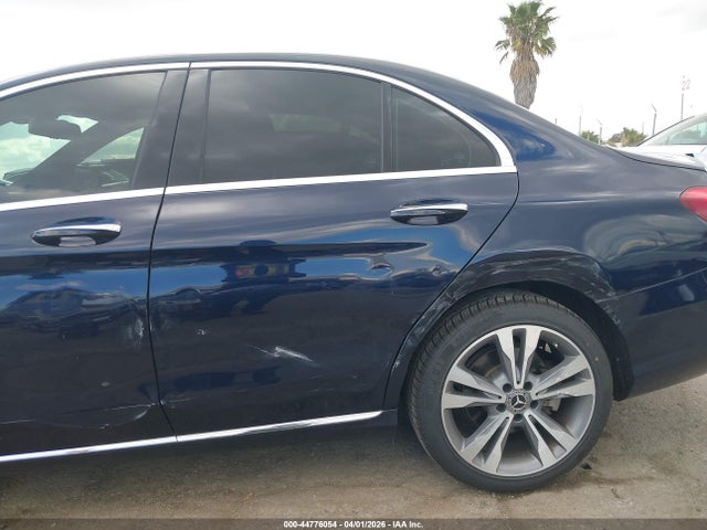 2018 MERCEDES-BENZ C 300 55SWF4KB7JU239898 Photo 5
