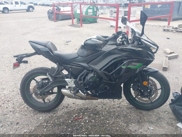 2025 Kawasaki Ex650 R მანქანა იყიდება აუქციონზე, vin: ML5EXER1XSDAE1766, აუქციონის ნომერი: 44776082