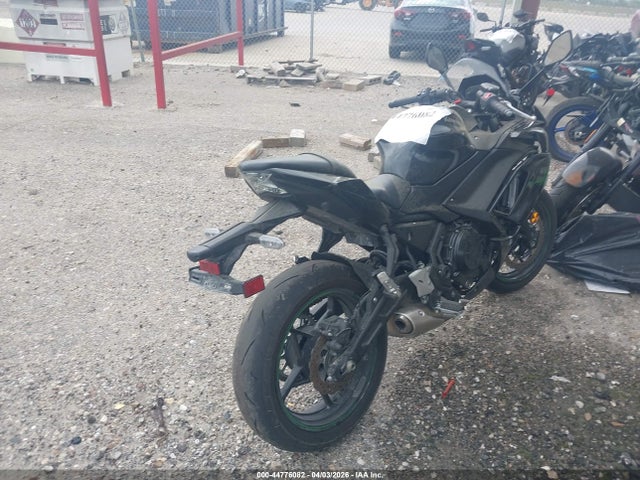 2025 Kawasaki Ex650 R მანქანა იყიდება აუქციონზე, vin: ML5EXER1XSDAE1766, აუქციონის ნომერი: 44776082