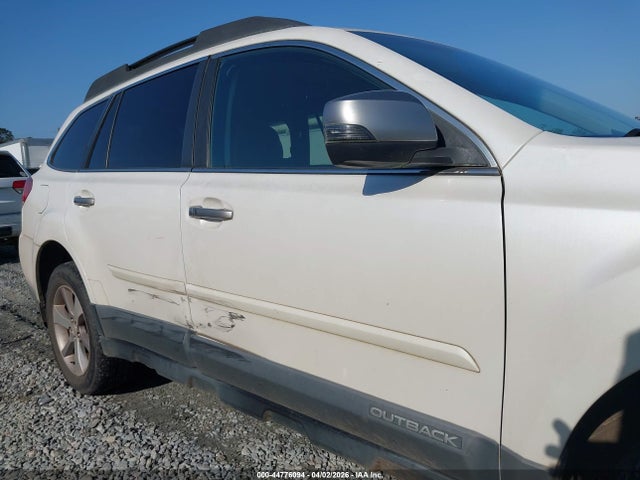 Продажа на аукционе авто 2013 Subaru Outback 2.5i Limited, vin: 4S4BRCSC9D3314267, номер лота: 44776094