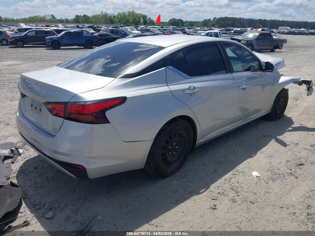 44776114 :رقم المزاد ، 1N4BL4BV5MN394304 vin ، 2021 Nissan Altima S Fwd مزاد بيع