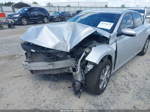 44776114 :رقم المزاد ، 1N4BL4BV5MN394304 vin ، 2021 Nissan Altima S Fwd مزاد بيع