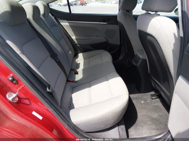 2019 Hyundai Elantra Se მანქანა იყიდება აუქციონზე, vin: KMHD74LF6KU851294, აუქციონის ნომერი: 44776116