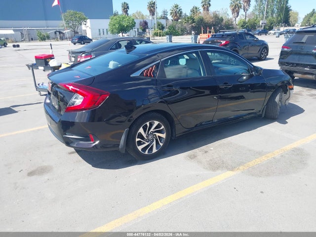 19XFC2F7XJE208218 Honda CIVIC EX