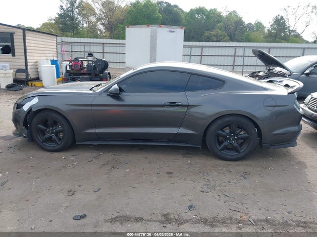 Продажа на аукционе авто 2016 Ford Mustang V6, vin: 1FA6P8AM1G5270881, номер лота: 44776136