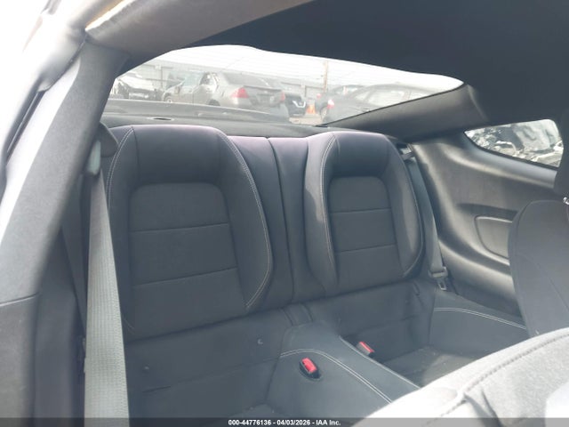 Продажа на аукционе авто 2016 Ford Mustang V6, vin: 1FA6P8AM1G5270881, номер лота: 44776136