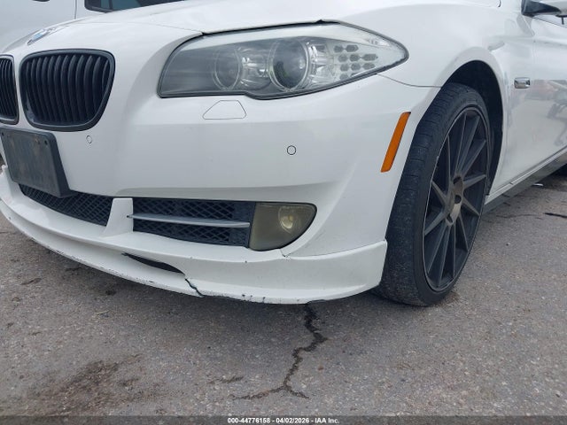 2011 Bmw 535i მანქანა იყიდება აუქციონზე, vin: WBAFR7C50BC806970, აუქციონის ნომერი: 44776158