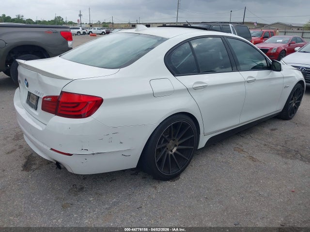 2011 Bmw 535i მანქანა იყიდება აუქციონზე, vin: WBAFR7C50BC806970, აუქციონის ნომერი: 44776158