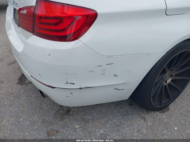 2011 Bmw 535i მანქანა იყიდება აუქციონზე, vin: WBAFR7C50BC806970, აუქციონის ნომერი: 44776158