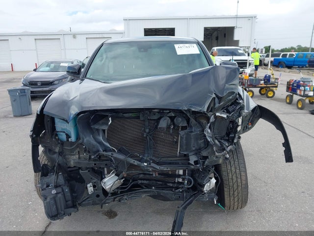 2023 Toyota Tacoma Sr5 V6 მანქანა იყიდება აუქციონზე, vin: 3TMAZ5CN0PM206151, აუქციონის ნომერი: 44776171