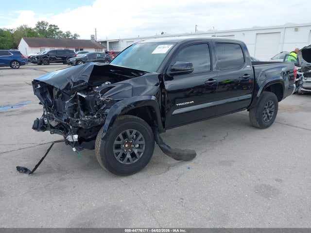 2023 Toyota Tacoma Sr5 V6 მანქანა იყიდება აუქციონზე, vin: 3TMAZ5CN0PM206151, აუქციონის ნომერი: 44776171
