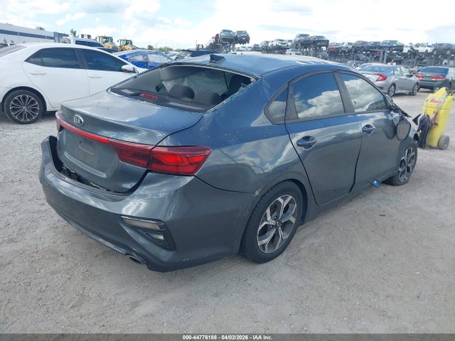 2020 Kia Forte Lxs მანქანა იყიდება აუქციონზე, vin: 3KPF24AD4LE189700, აუქციონის ნომერი: 44776188