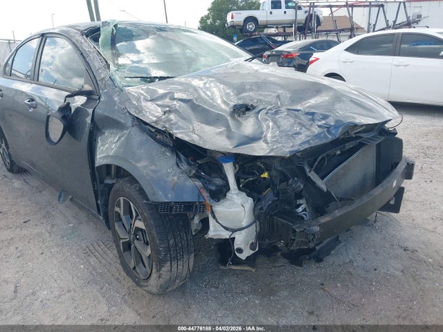 2020 Kia Forte Lxs მანქანა იყიდება აუქციონზე, vin: 3KPF24AD4LE189700, აუქციონის ნომერი: 44776188