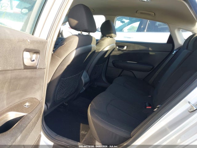 5XXGT4L36LG393668 KIA Optima Lx