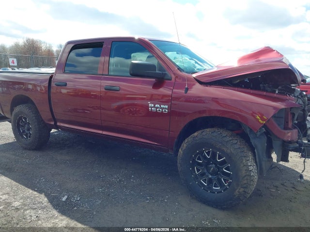 Aukcja sprzedaży 2018 Ram 1500 Express  4x4 5'7 Box, vin: 3C6RR7KG8JG235511, numer aukcji: 44776204