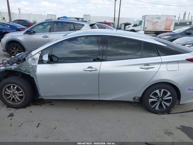 JTDKARFP7J3092500 Toyota Prius Prime Premium