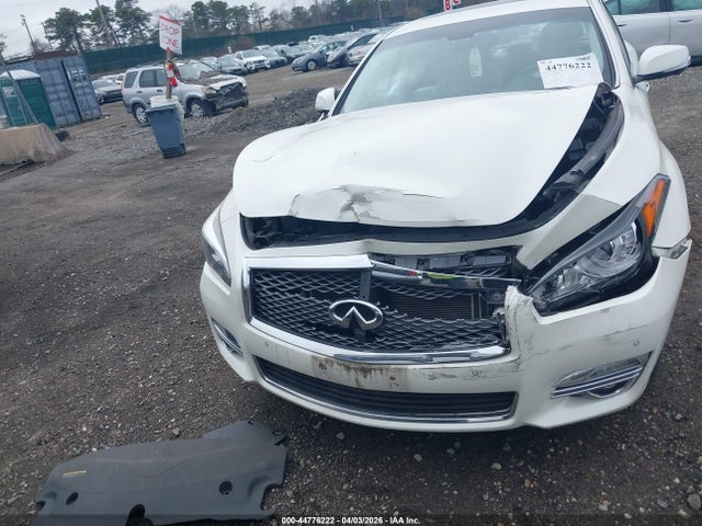44776222 :رقم المزاد ، JN1BY1AR8JM220763 vin ، 2018 Infiniti Q70 3.7x Luxe مزاد بيع