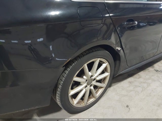 Auction sale of the 2014 Audi A4 2.0t Premium, vin: WAUFFAFL6EN014105, lot number: 44776235