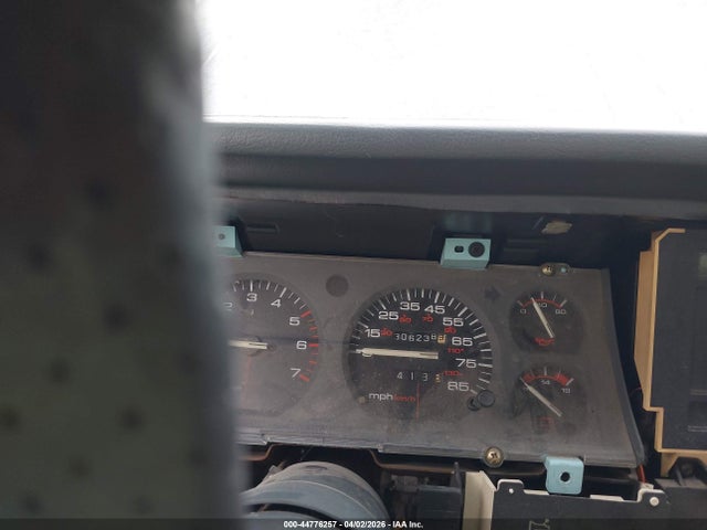 44776257 :رقم المزاد ، 1J7FT66L1LL143660 vin ، 1990 Jeep Comanche Eliminator مزاد بيع