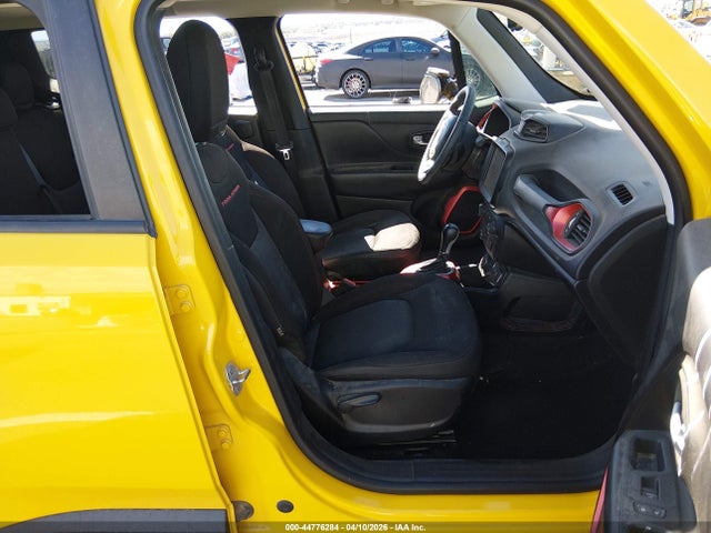 ZACCJBCB4JPH84987 Jeep Renegade Trailhawk 4x4