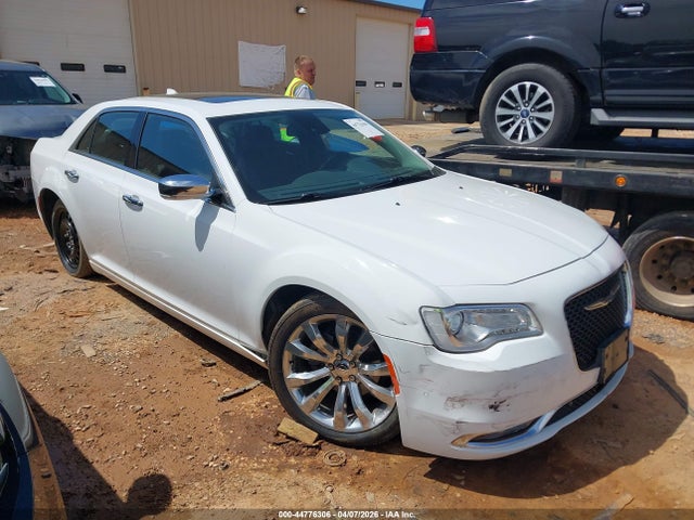 44776306 :رقم المزاد ، 2C3CCAEG3HH586494 vin ، 2017 Chrysler 300c مزاد بيع