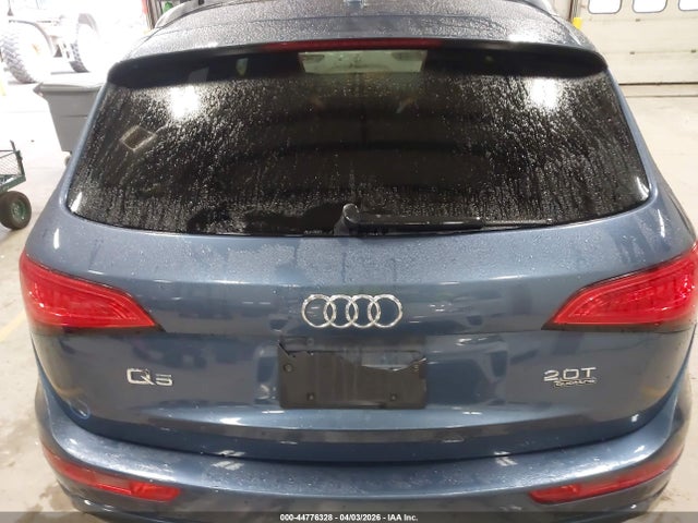 Audi Q5 2.0t Premium 2016 WA1L2AFP1GA105260 Image 16