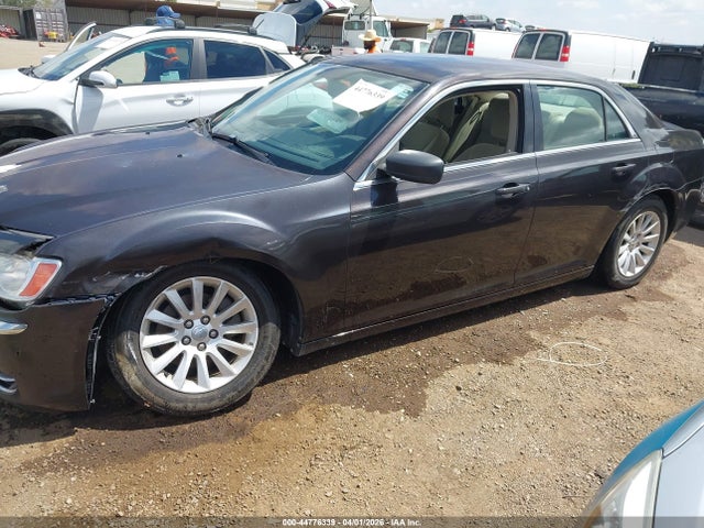 Продажа на аукционе авто 2012 Chrysler 300, vin: 2C3CCAAG2CH313173, номер лота: 44776339
