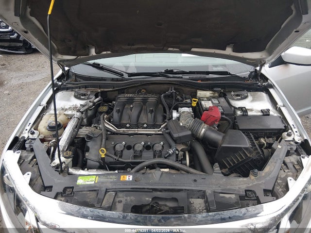 44776351 :رقم المزاد ، 3FAHP0JG1BR340566 vin ، 2011 Ford Fusion Sel مزاد بيع