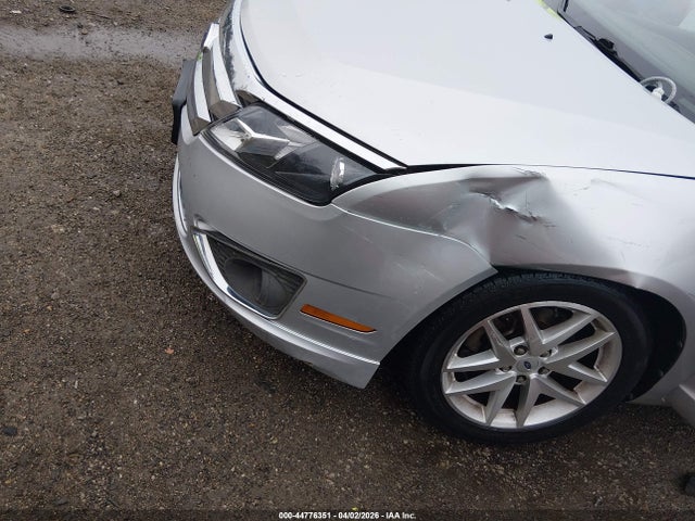 44776351 :رقم المزاد ، 3FAHP0JG1BR340566 vin ، 2011 Ford Fusion Sel مزاد بيع