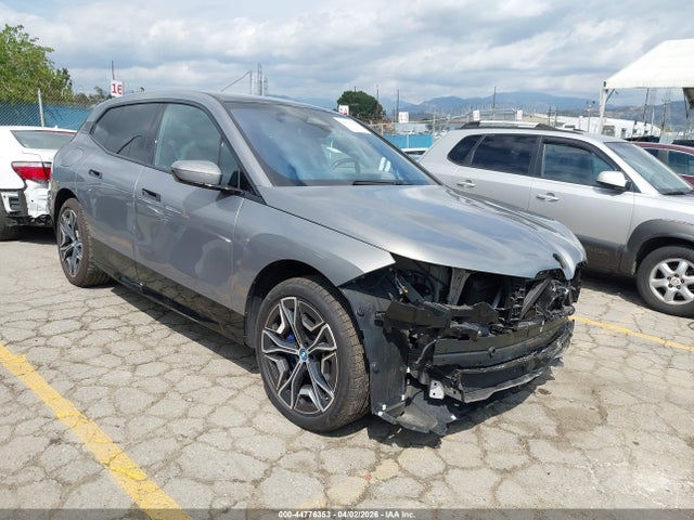 2024 BMW IX WB523CF08RCP61875