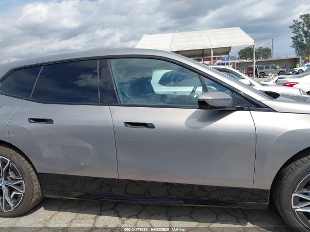 2024 Bmw Ix Xdrive50 მანქანა იყიდება აუქციონზე, vin: WB523CF08RCP61875, აუქციონის ნომერი: 44776353
