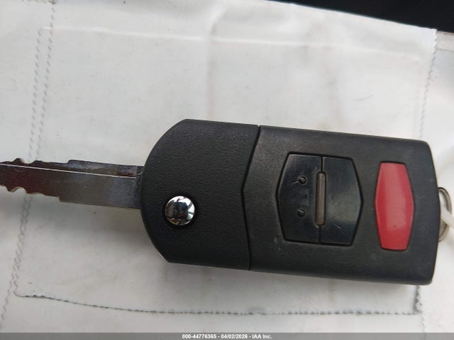 JM1DE1KZ3E0185849 Mazda Mazda2 Sport