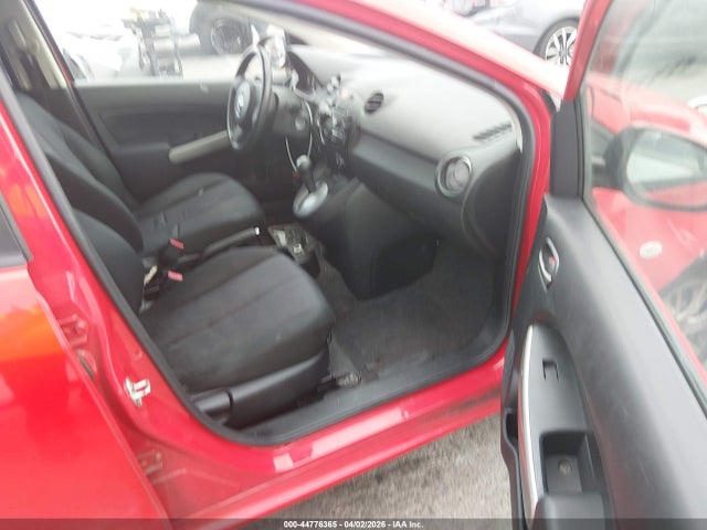 JM1DE1KZ3E0185849 Mazda Mazda2 Sport