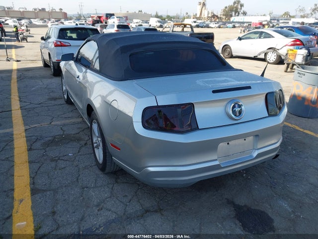 2010 FORD MUSTANG 1ZVBP8EN0A5123094 Photo 2