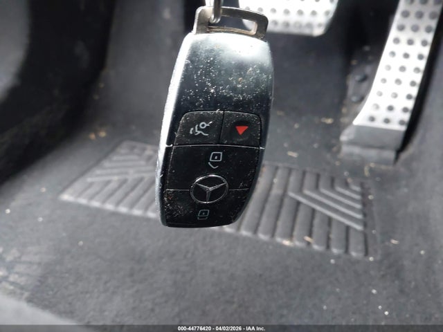 44776420 :رقم المزاد ، W1KWF8DB2MR648644 vin ، 2021 Mercedes-benz C 300 Sedan مزاد بيع