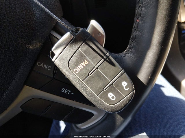 1C4RJFAG2HC782377 Jeep Grand Cherokee Laredo 4x4