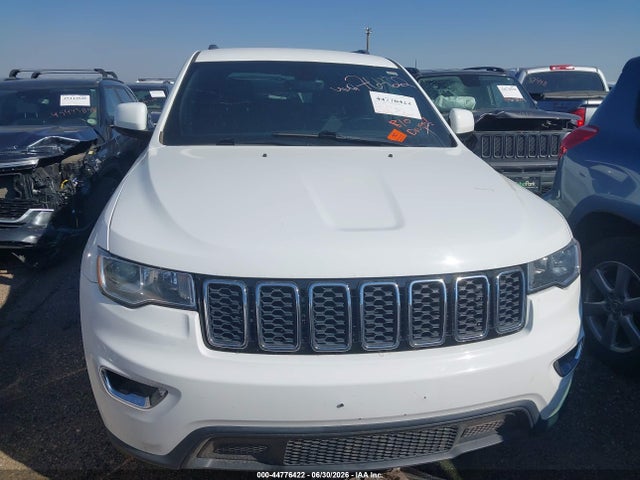 1C4RJFAG2HC782377 Jeep Grand Cherokee Laredo 4x4