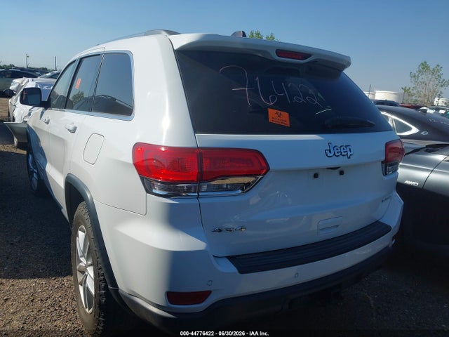1C4RJFAG2HC782377 Jeep Grand Cherokee Laredo 4x4